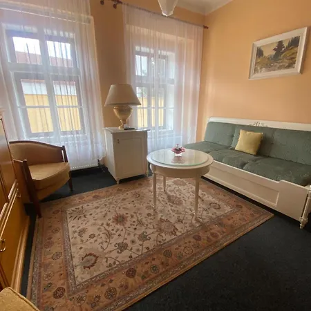 ホテル Kapitan ジャテツ