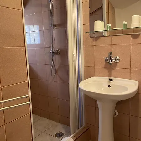 Отель Kapitan Жатец