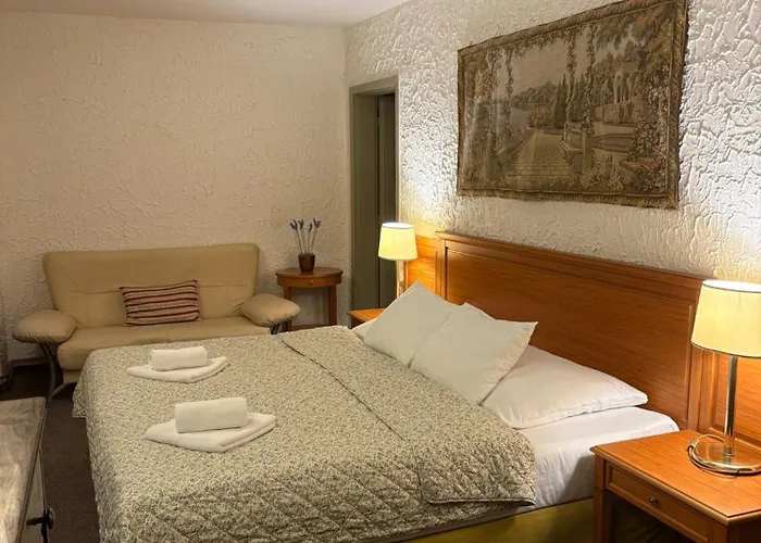 Kapitán Hotel *